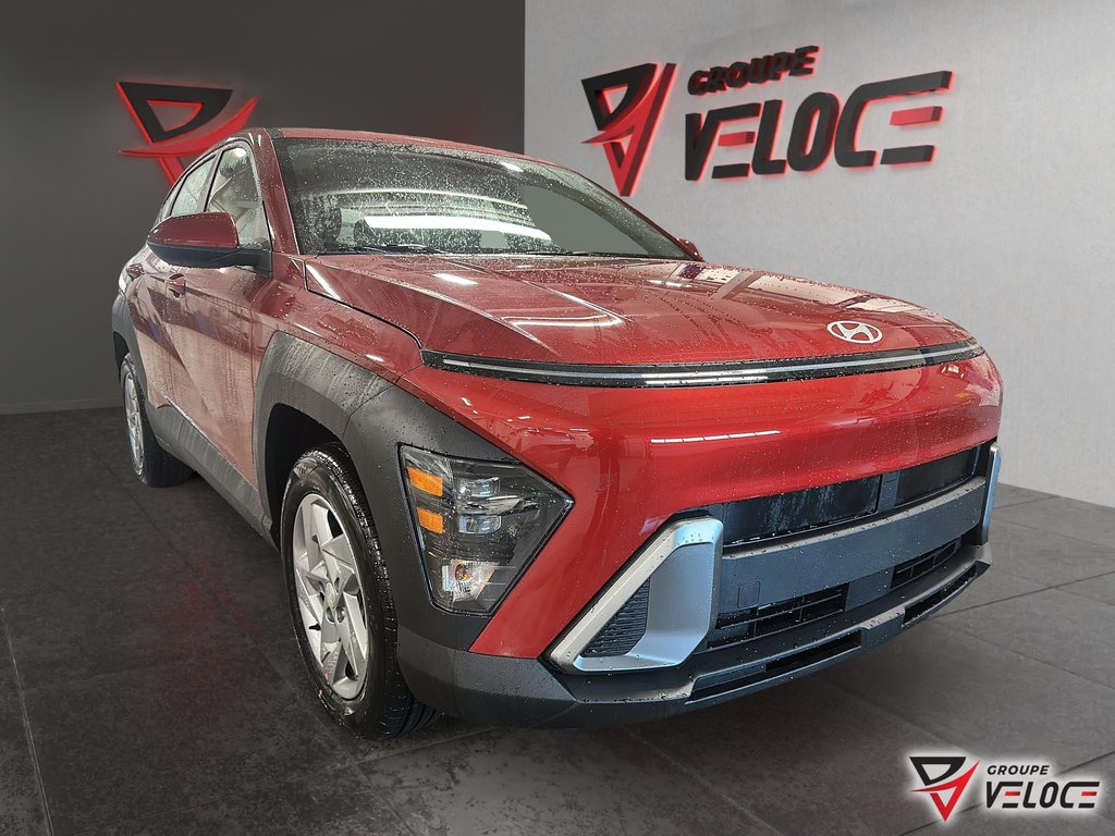 Hyundai Kona 2.0L Essential FWD 2026 à Rivière-du-Loup, Québec - 3 - w1024h768px