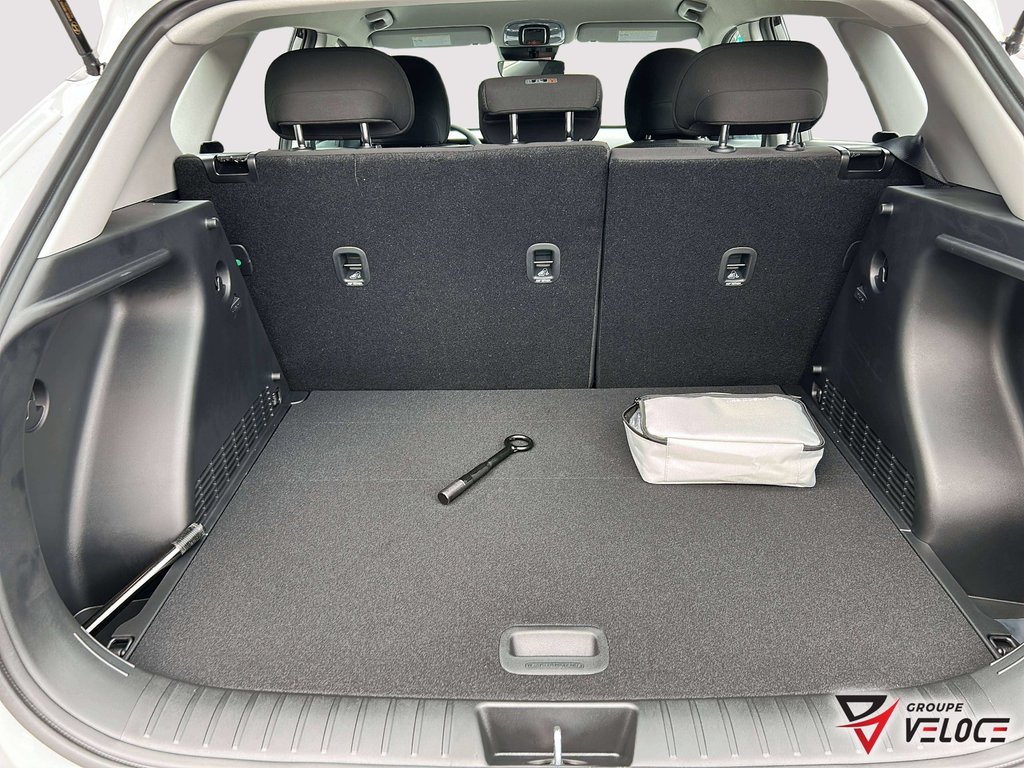 2027 Hyundai KONA 2.0L Essential AWD in Riviere-du-Loup, Quebec - 10 - w1024h768px