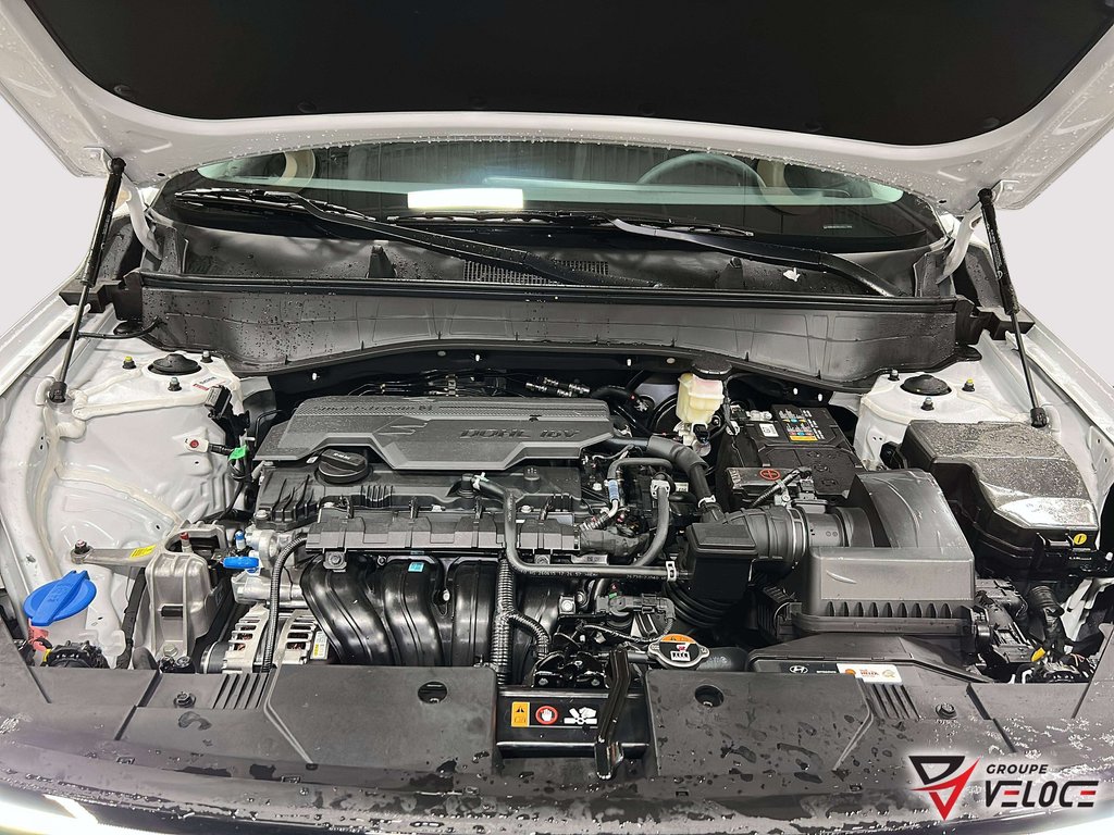 2027 Hyundai KONA 2.0L Essential AWD in Riviere-du-Loup, Quebec - 11 - w1024h768px