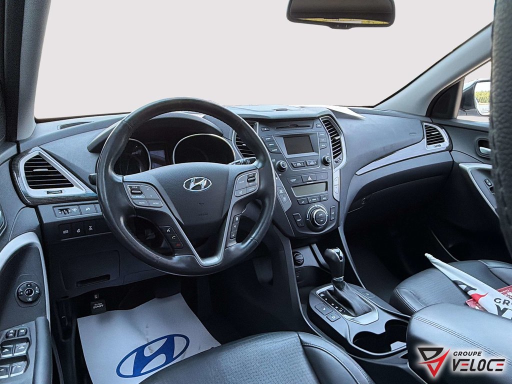 2016 Hyundai SANTA FE SE in Riviere-du-Loup, Quebec - 12 - w1024h768px