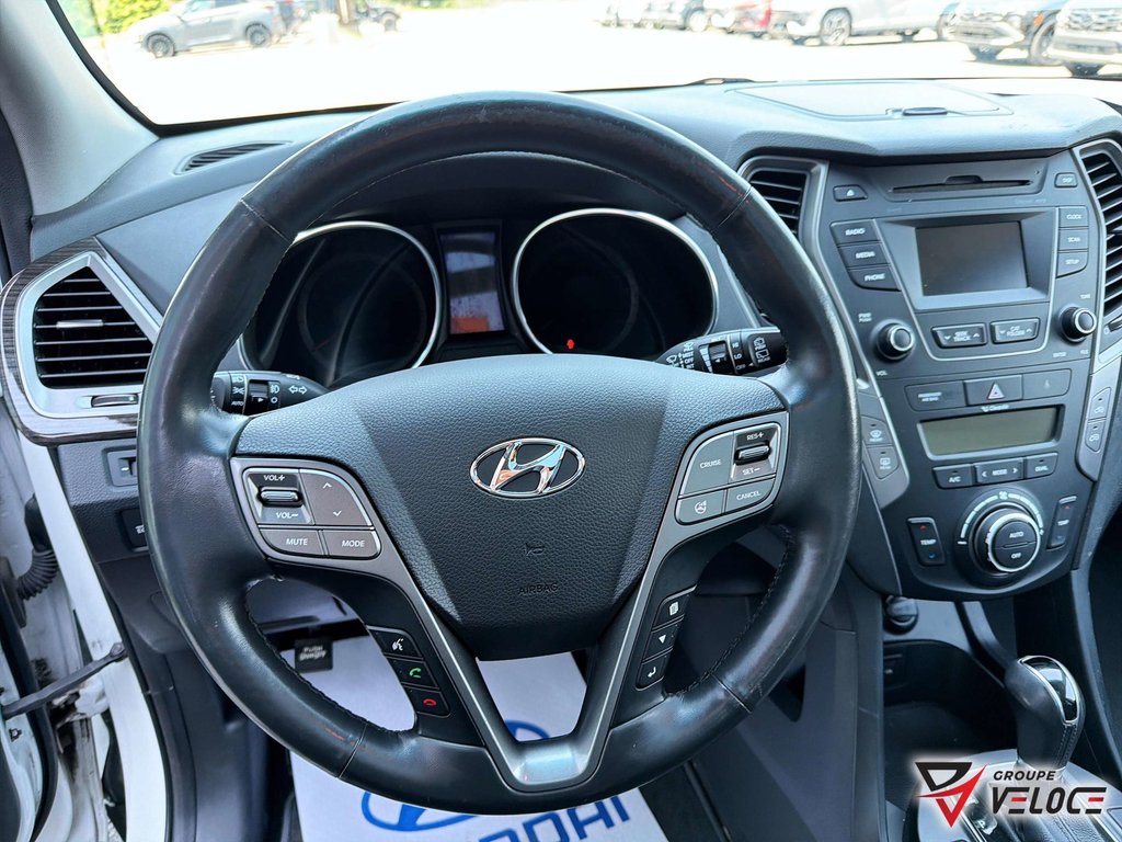 2016 Hyundai SANTA FE SE in Riviere-du-Loup, Quebec - 16 - w1024h768px
