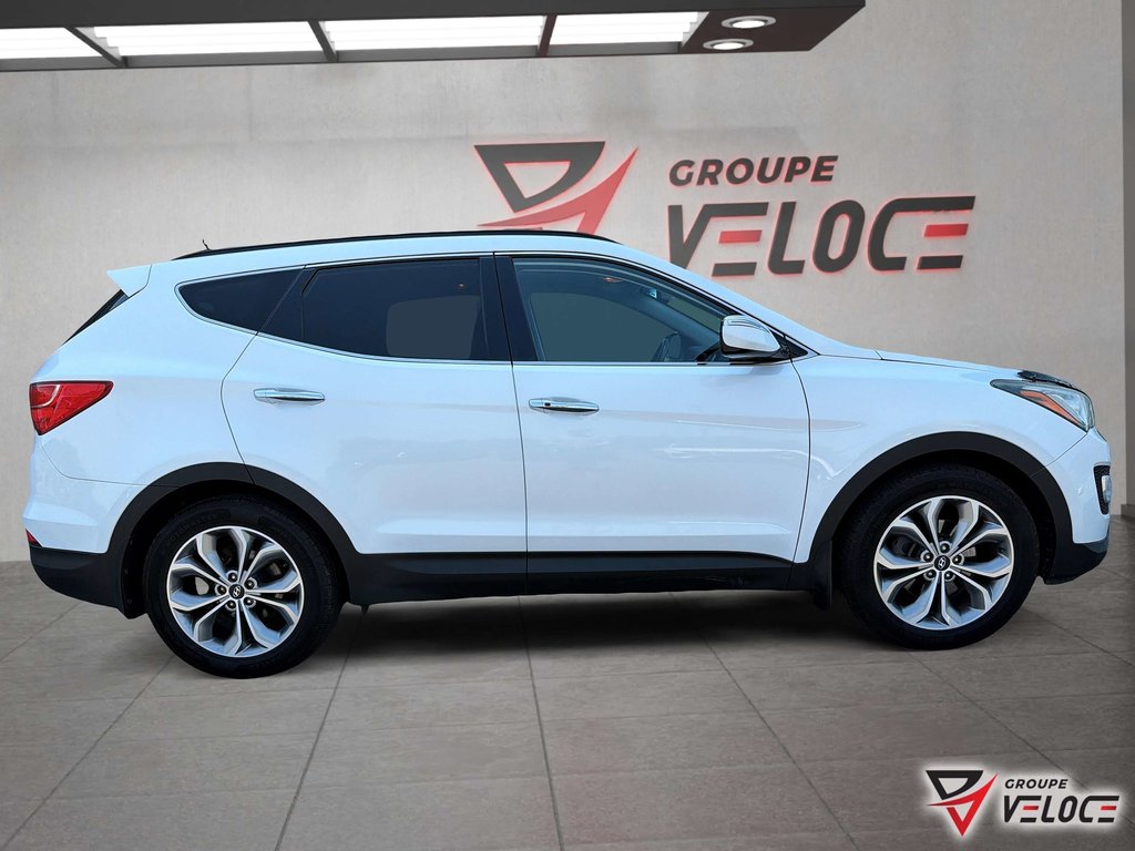 2016 Hyundai SANTA FE SE in Riviere-du-Loup, Quebec - 4 - w1024h768px