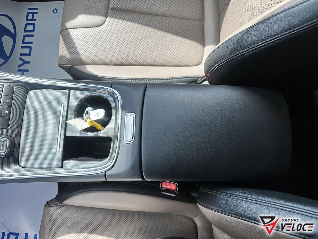 2023 Hyundai Santa Fe Preferred AWD w-Trend Package in Riviere-du-Loup, Quebec - 13 - w1024h768px