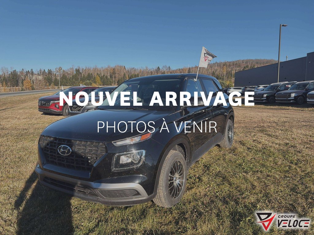 Hyundai Venue Essential 2022 à Rivière-du-Loup, Québec - 1 - w1024h768px