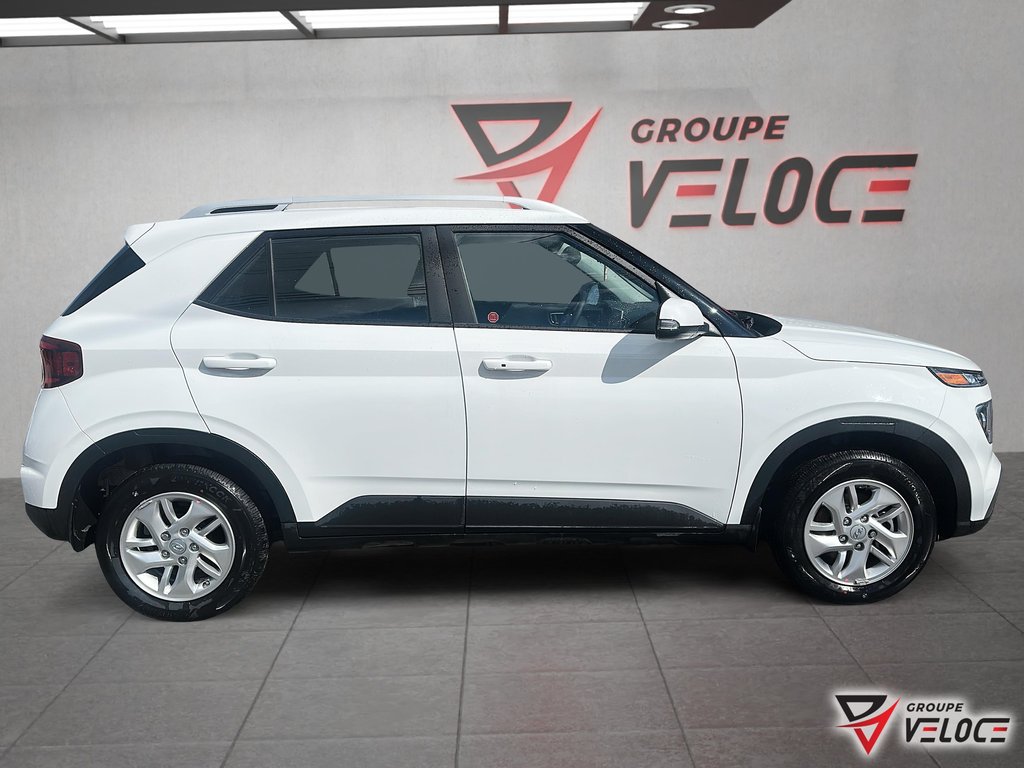 Hyundai Venue Preferred IVT 2026 à Rivière-du-Loup, Québec - 4 - w1024h768px