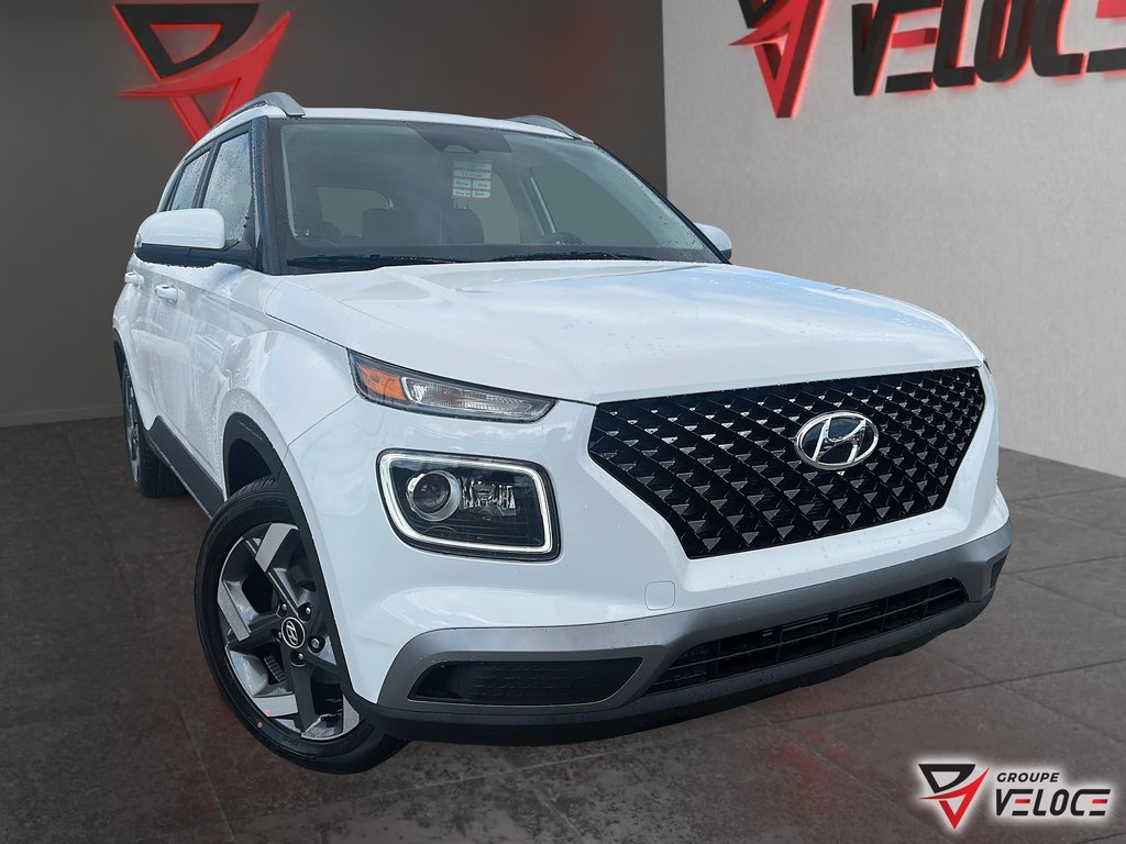 2026 Hyundai Venue Ultimate IVT w-Black Interior in Riviere-du-Loup, Quebec - 3 - w1024h768px