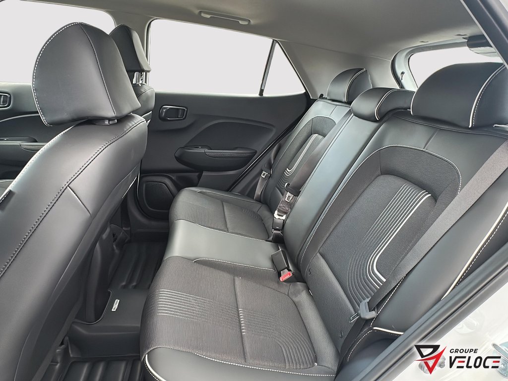 2026 Hyundai Venue Ultimate IVT w-Black Interior in Riviere-du-Loup, Quebec - 9 - w1024h768px