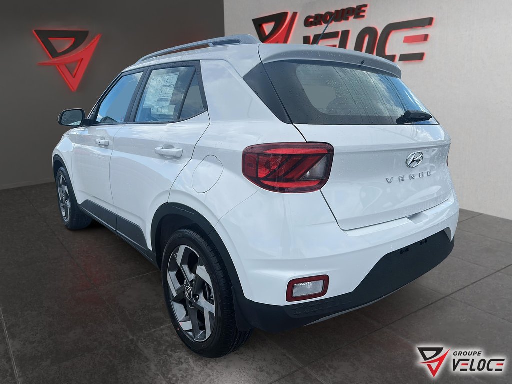 2026 Hyundai Venue Ultimate IVT w-Black Interior in Riviere-du-Loup, Quebec - 7 - w1024h768px
