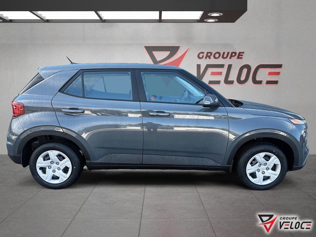 Hyundai Venue Essential IVT 2026 à Rivière-du-Loup, Québec - 4 - w1024h768px