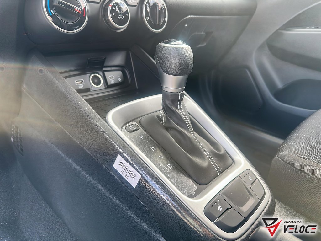 2026 Hyundai Venue Essential IVT in Riviere-du-Loup, Quebec - 14 - w1024h768px