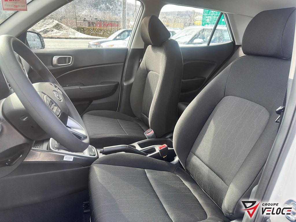2026 Hyundai Venue Essential IVT in Riviere-du-Loup, Quebec - 11 - w1024h768px
