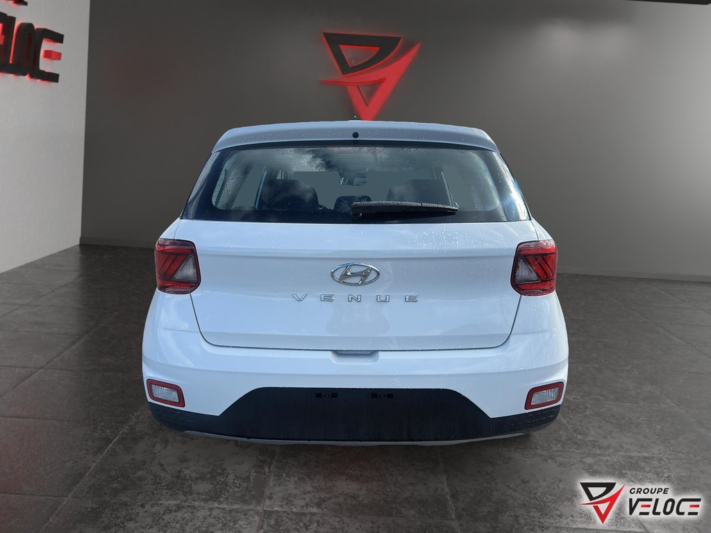2026 Hyundai Venue Essential IVT in Riviere-du-Loup, Quebec - 6 - w1024h768px