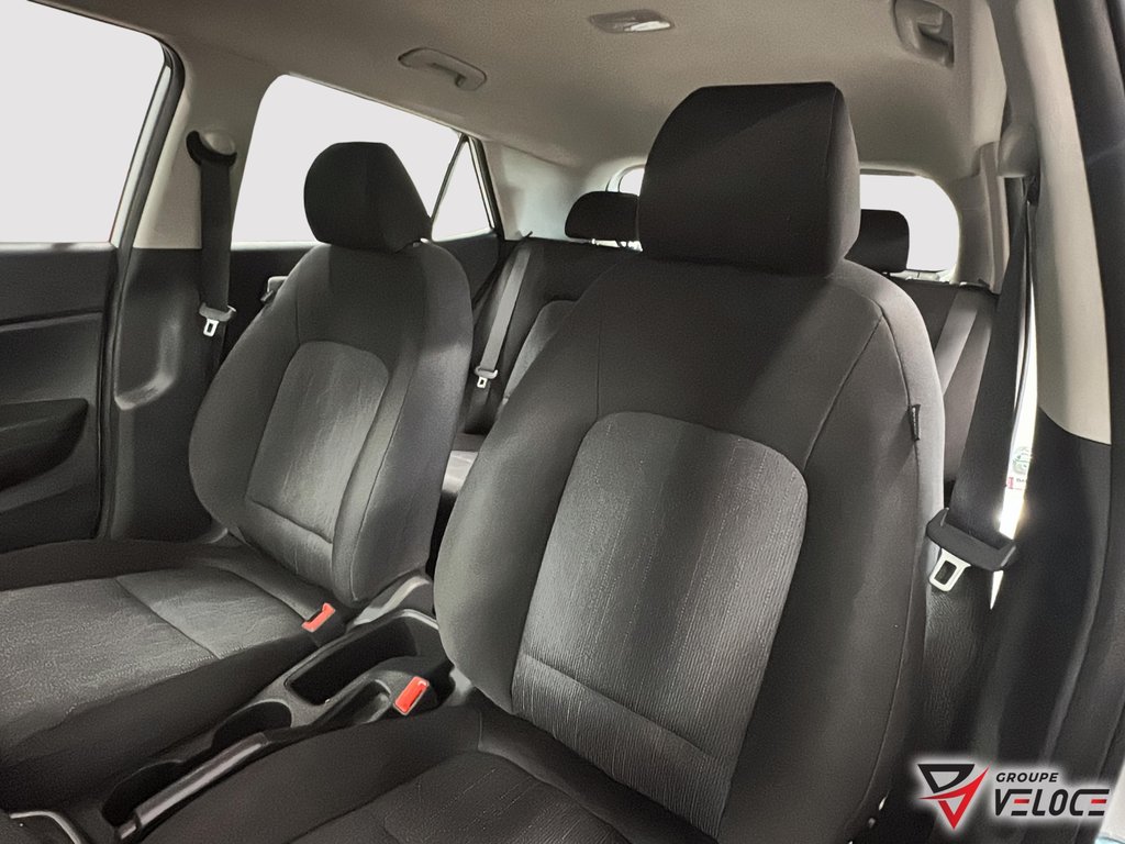 2026 Hyundai Venue Essential IVT in Riviere-du-Loup, Quebec - 12 - w1024h768px