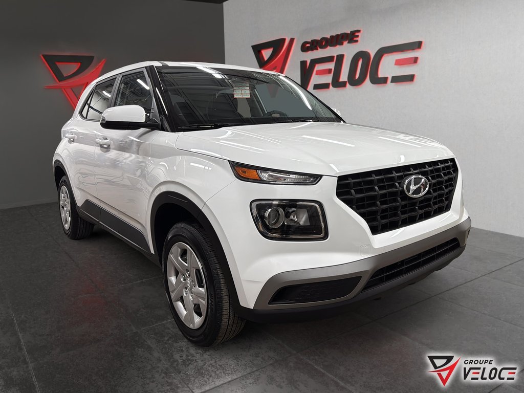 2026 Hyundai Venue Essential IVT in Riviere-du-Loup, Quebec - 3 - w1024h768px