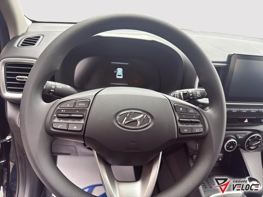 2026 Hyundai Venue Essential IVT in Riviere-du-Loup, Quebec - 10 - w1024h768px