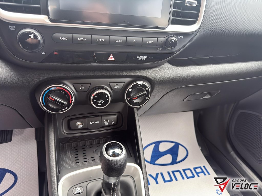 2026 Hyundai Venue Essential IVT in Riviere-du-Loup, Quebec - 12 - w1024h768px