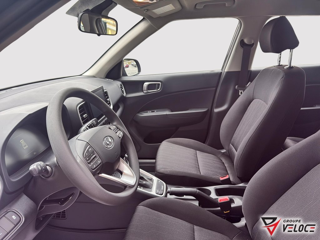 2026 Hyundai Venue Essential IVT in Riviere-du-Loup, Quebec - 9 - w1024h768px