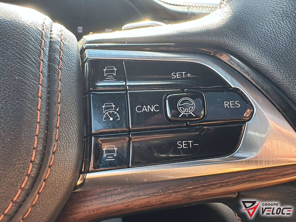 Jeep Grand Cherokee Summit 2023 à Rivière-du-Loup, Québec - 17 - w1024h768px