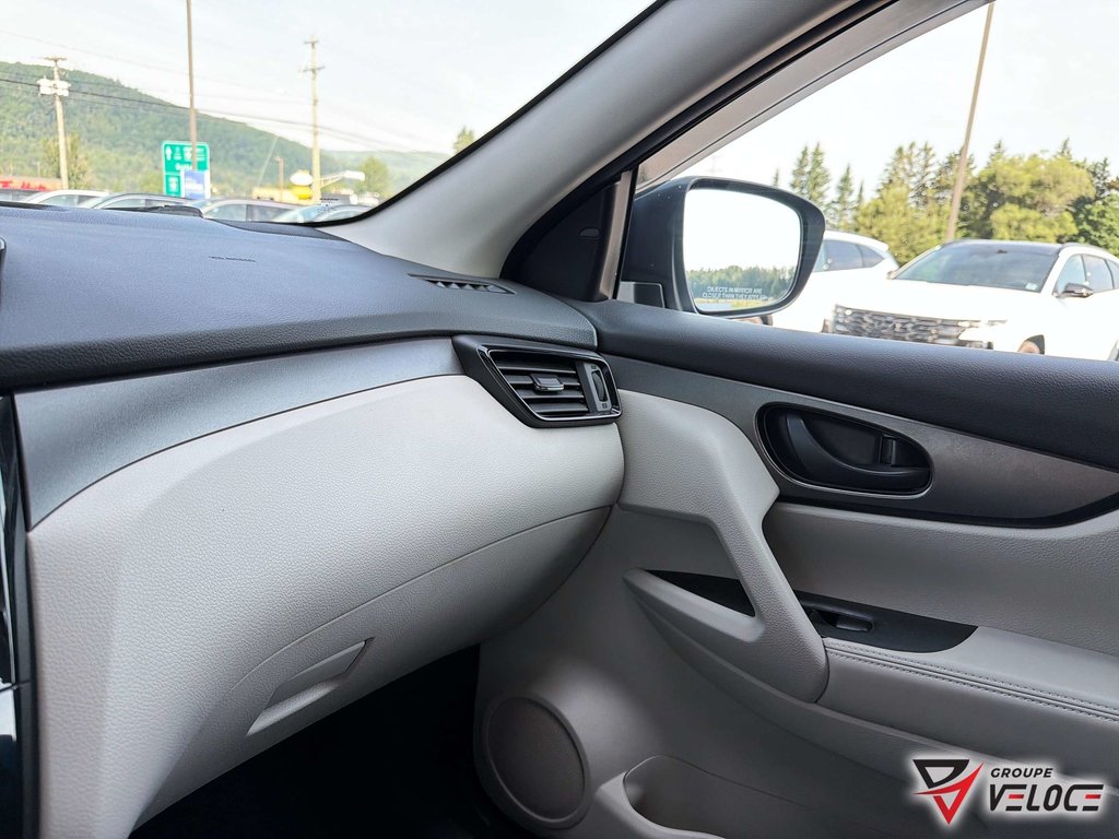 Nissan Qashqai S 2020 à Rivière-du-Loup, Québec - 21 - w1024h768px
