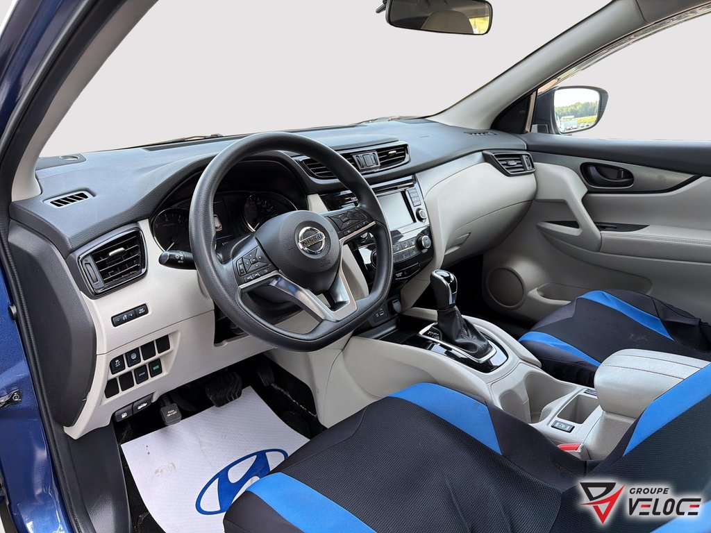 Nissan Qashqai FWD S CVT 2020 à Rivière-du-Loup, Québec - 15 - w1024h768px