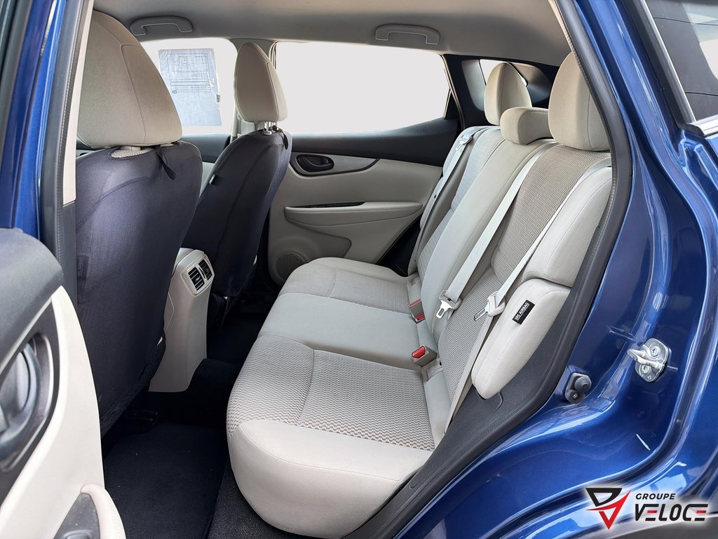 Nissan Qashqai FWD S CVT 2020 à Rivière-du-Loup, Québec - 9 - w1024h768px