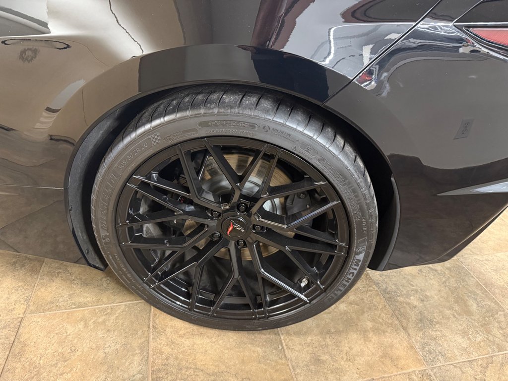 2024 Chevrolet Corvette 2LT STINGRAY PERFORMANCE Z51 SUSPENSION MAGNETIQUE in St-Jean-Sur-Richelieu, Quebec - 31 - w1024h768px