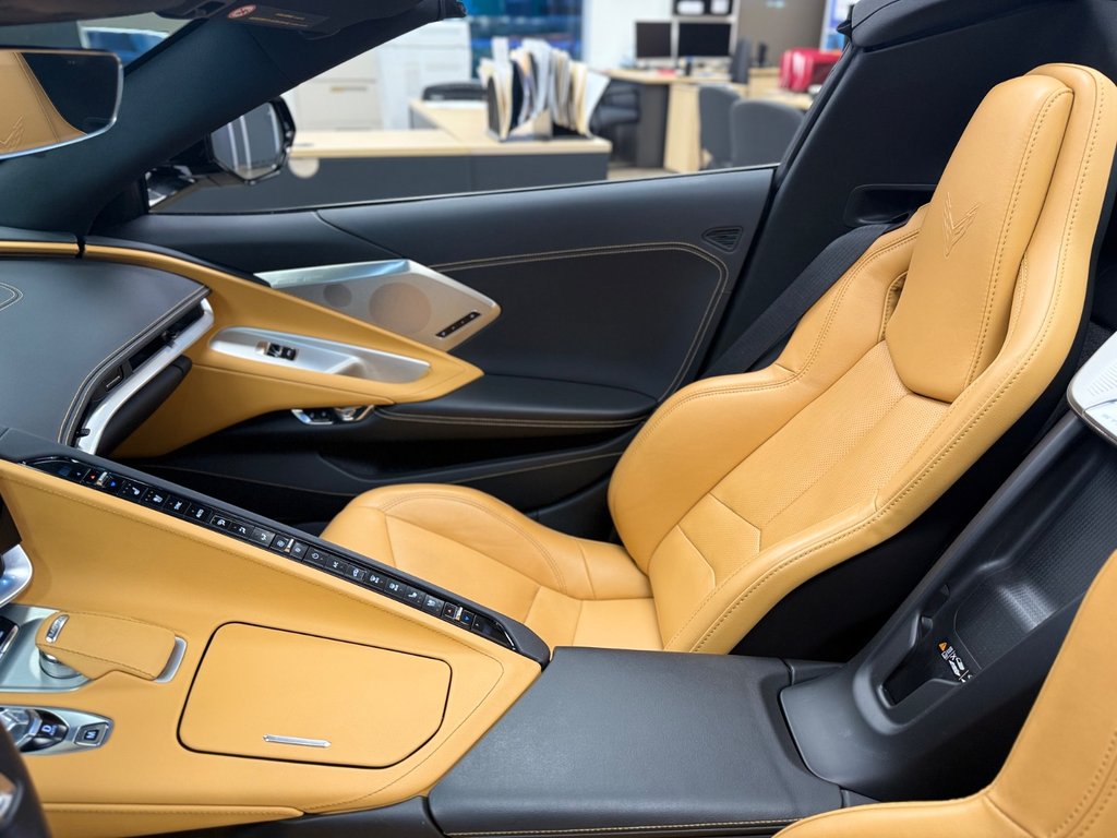 2024 Chevrolet Corvette 2LT STINGRAY PERFORMANCE Z51 SUSPENSION MAGNETIQUE in St-Jean-Sur-Richelieu, Quebec - 39 - w1024h768px