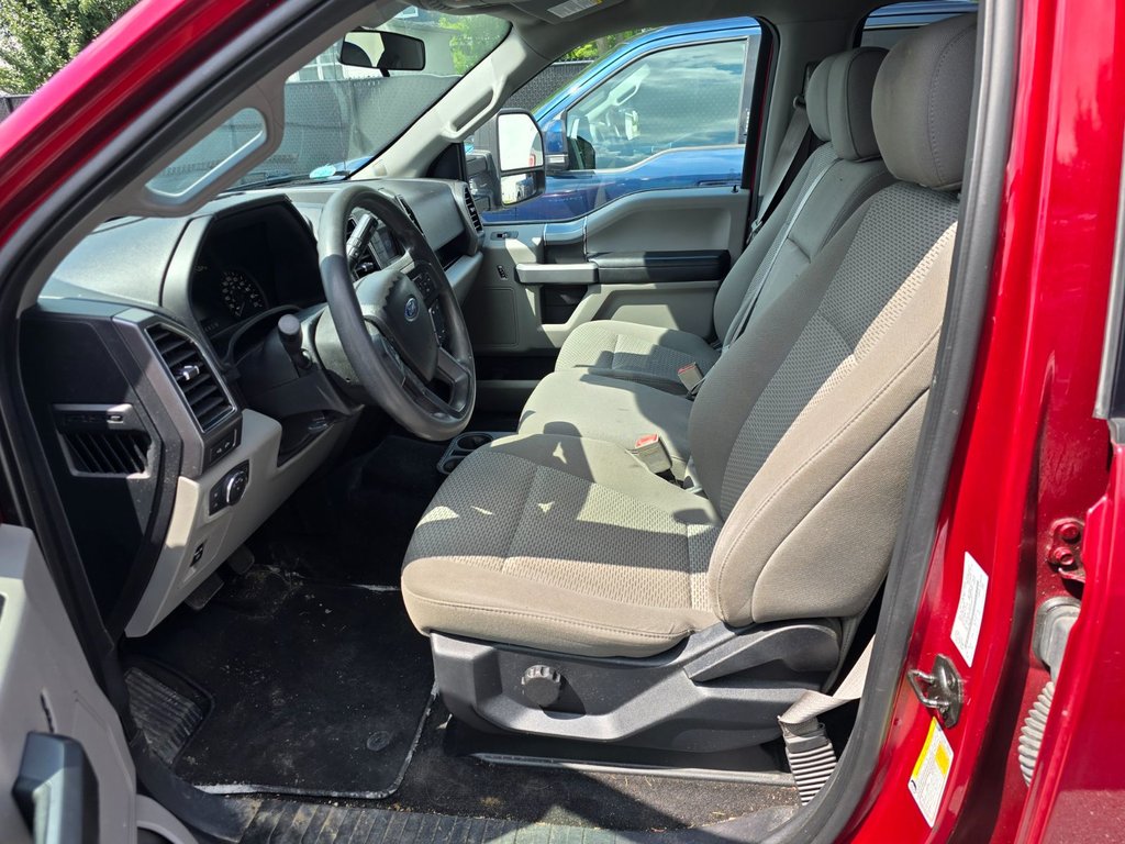 2018 Ford F-150 XLT XTR 4X4 CREW V8 5.0L in St-Jean-Sur-Richelieu, Quebec - 4 - w1024h768px