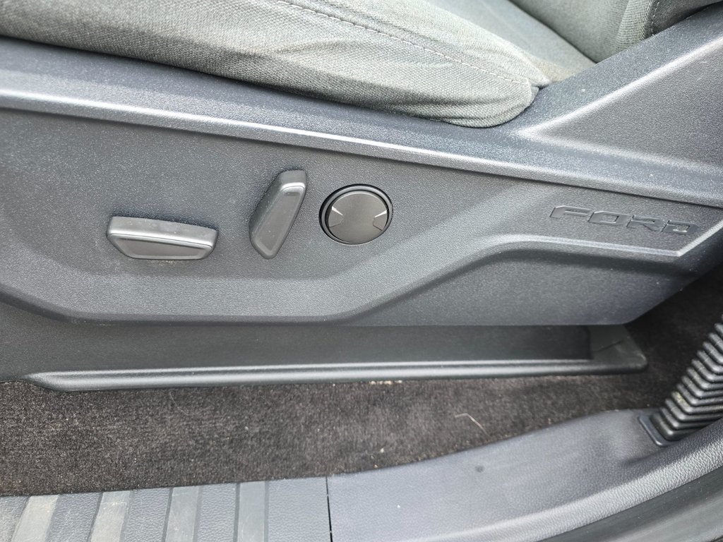 2022 Ford F-150 XLT  POWERBOOST XTR 4X4 NAVIGATION in St-Jean-Sur-Richelieu, Quebec - 13 - w1024h768px