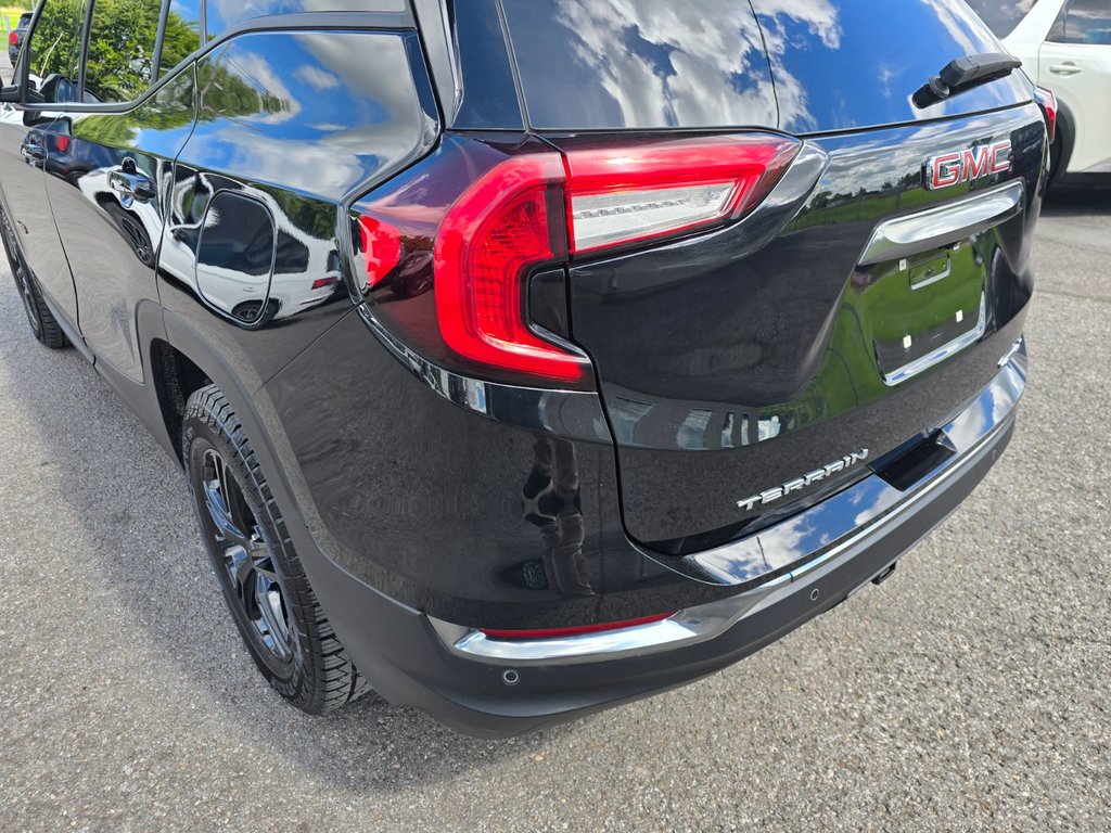 GMC Terrain AT4 AWD CUIR SEULEMENT 069805 KM 2024 à St-Jean-Sur-Richelieu, Québec - 12 - w1024h768px