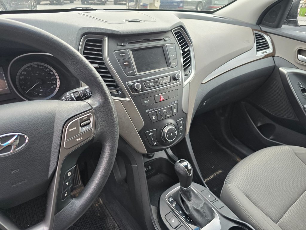 2017 Hyundai Santa Fe SPORT in St-Jean-Sur-Richelieu, Quebec - 5 - w1024h768px