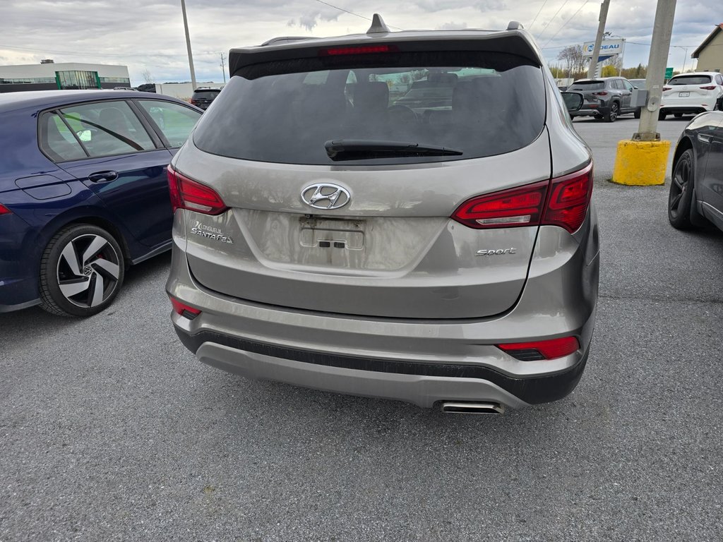 2017 Hyundai Santa Fe SPORT in St-Jean-Sur-Richelieu, Quebec - 7 - w1024h768px