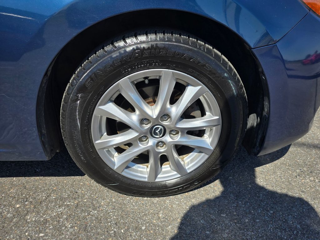 Mazda 3 GS SIEGES ET VOLANT CHAUFFANTS 2017 à St-Jean-Sur-Richelieu, Québec - 11 - w1024h768px