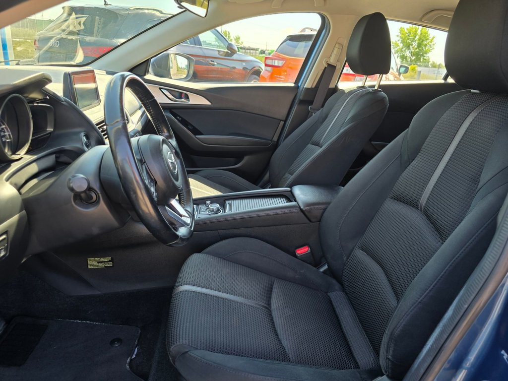 Mazda 3 GS SIEGES ET VOLANT CHAUFFANTS 2017 à St-Jean-Sur-Richelieu, Québec - 14 - w1024h768px