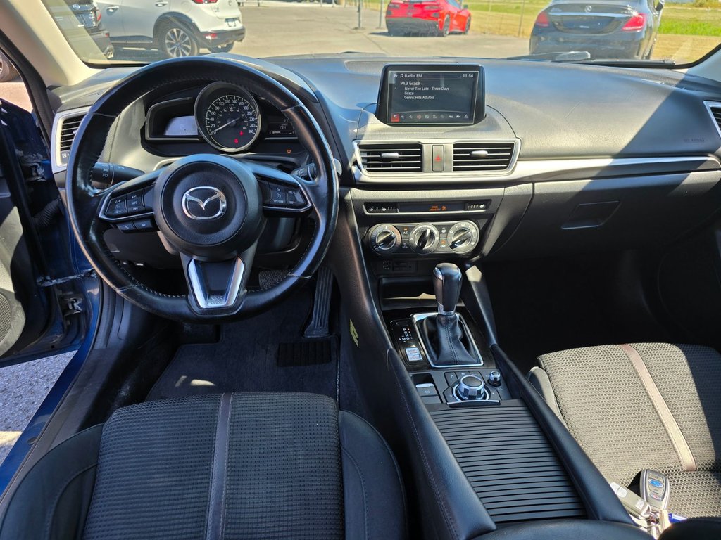 Mazda 3 GS SIEGES ET VOLANT CHAUFFANTS 2017 à St-Jean-Sur-Richelieu, Québec - 3 - w1024h768px