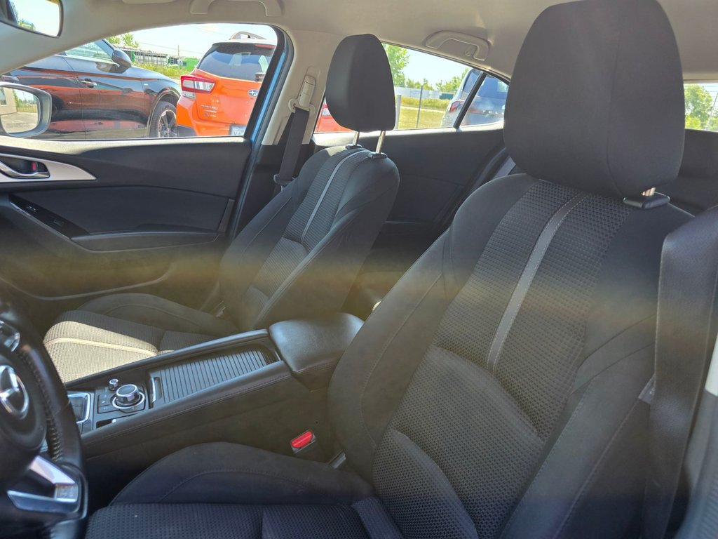 Mazda 3 GS SIEGES ET VOLANT CHAUFFANTS 2017 à St-Jean-Sur-Richelieu, Québec - 15 - w1024h768px