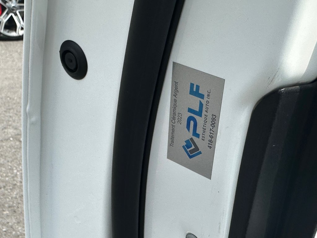 Mercedes-Benz A-Class AMG A 35 4MATIC HATCHBACK NIGHT pckg 2022 à St-Jean-Sur-Richelieu, Québec - 22 - w1024h768px