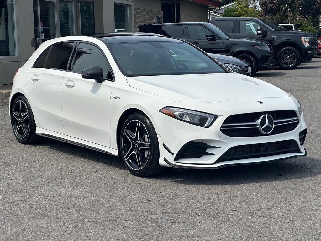 Mercedes-Benz A-Class AMG A 35 4MATIC HATCHBACK NIGHT pckg 2022 à St-Jean-Sur-Richelieu, Québec - 1 - w1024h768px