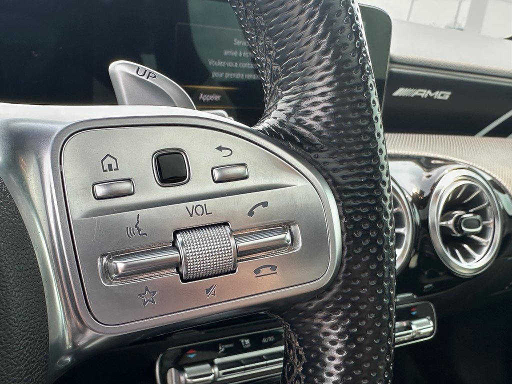 Mercedes-Benz A-Class AMG A 35 4MATIC HATCHBACK NIGHT pckg 2022 à St-Jean-Sur-Richelieu, Québec - 25 - w1024h768px