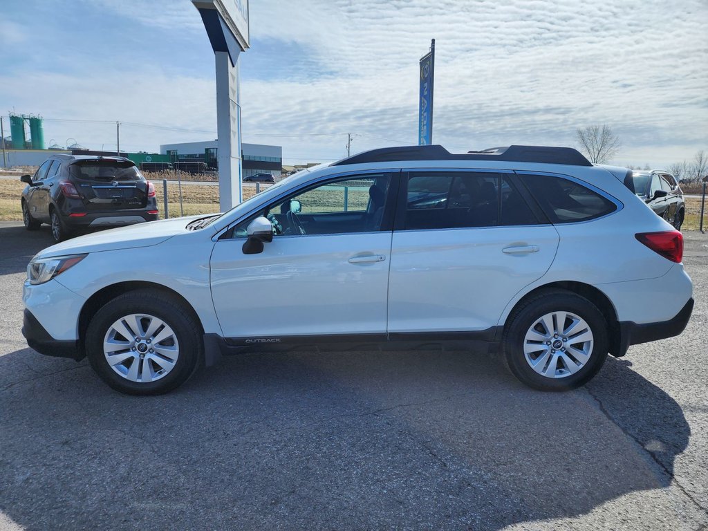 2018  Outback 2.5i Touring AWD TOIT ANGLES MORTS in St-Jean-Sur-Richelieu, Quebec - 6 - w1024h768px