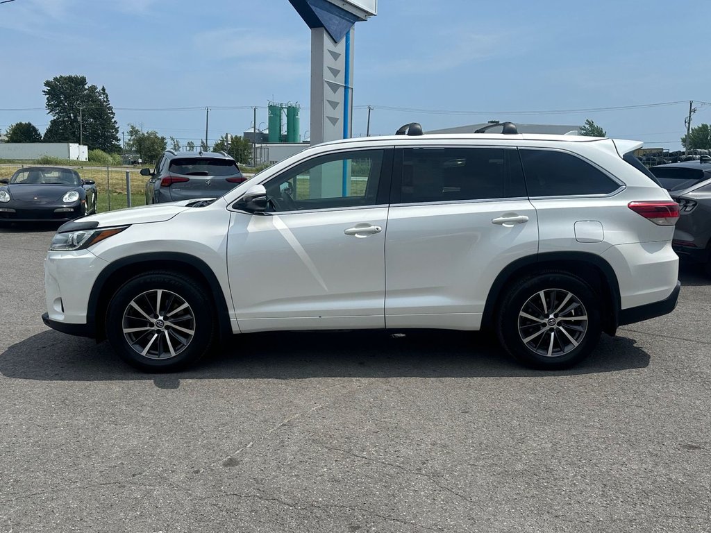 2018 Toyota Highlander XLE AWD 7 passagers CUIR TOIT in St-Jean-Sur-Richelieu, Quebec - 7 - w1024h768px