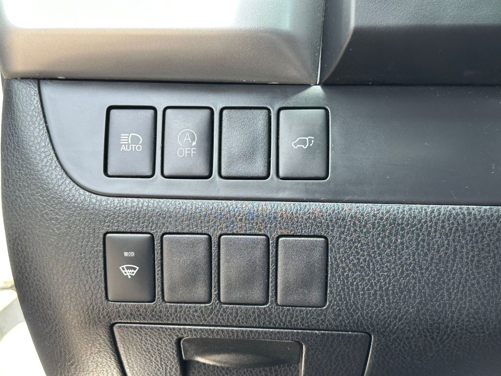 2018 Toyota Highlander XLE AWD 7 passagers CUIR TOIT in St-Jean-Sur-Richelieu, Quebec - 13 - w1024h768px