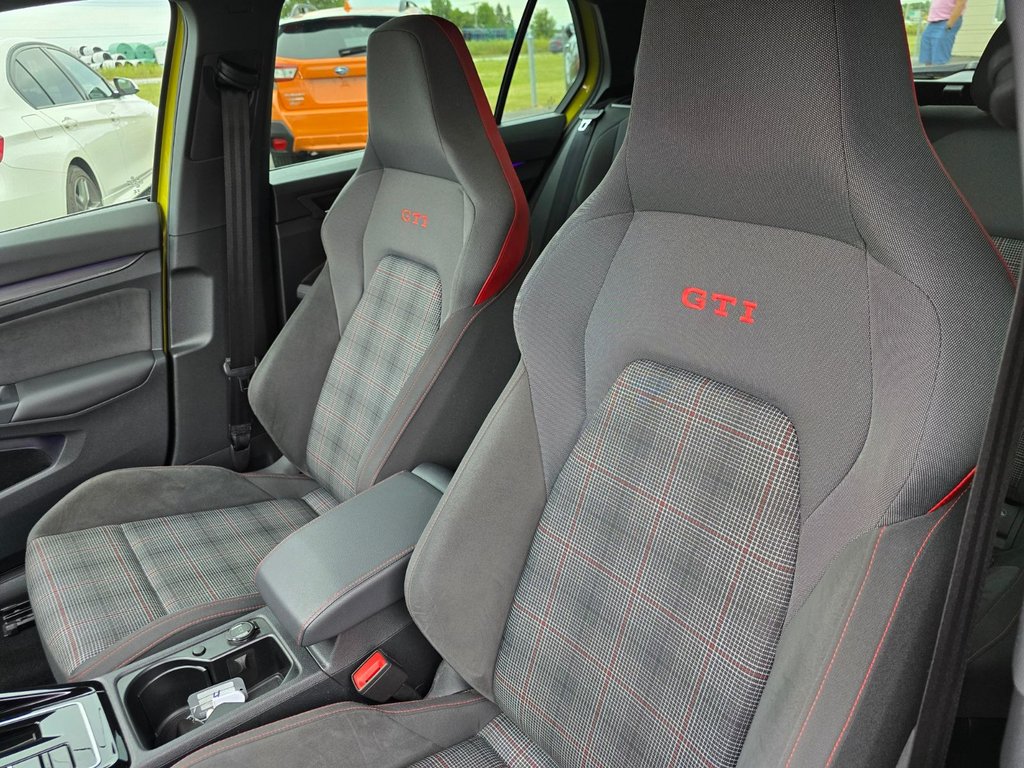 Volkswagen Golf GTI 40th Anniversary NAVIGATION CRUISE ADAPTATIF 2023 à St-Jean-Sur-Richelieu, Québec - 18 - w1024h768px