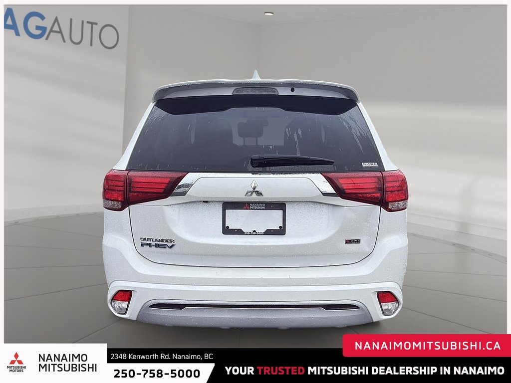 2022 Mitsubishi Outlander PHEV LE-3