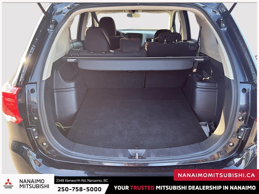 2016 Mitsubishi Outlander ES-6