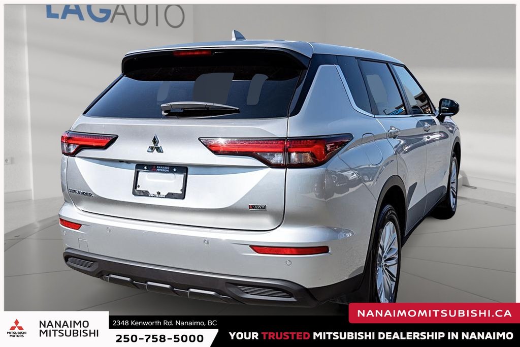 2024 Mitsubishi Outlander ES-6