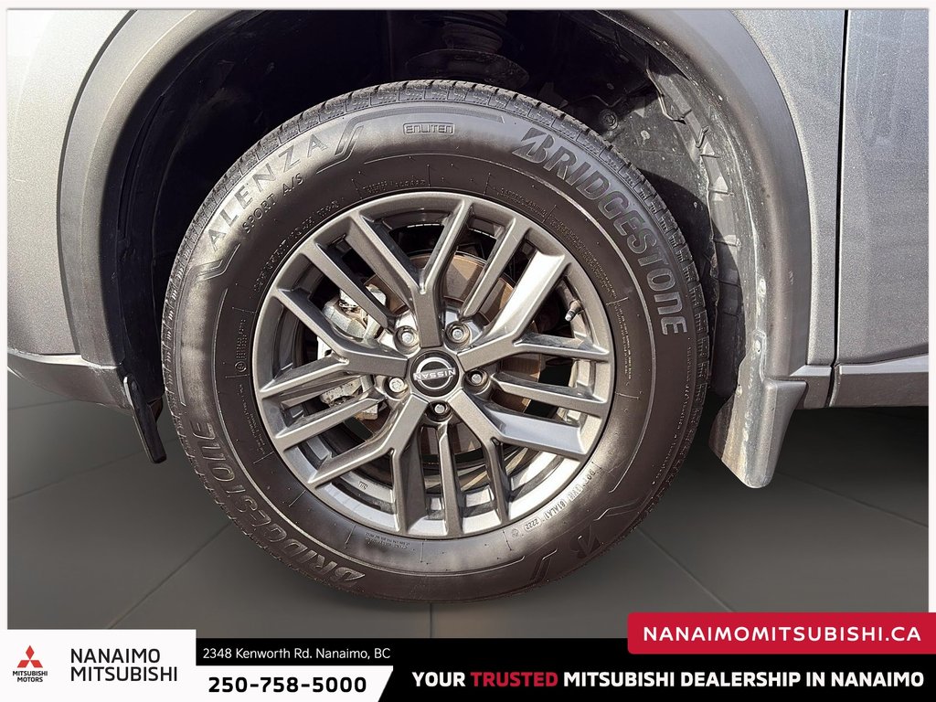 2023 Nissan Rogue S-1