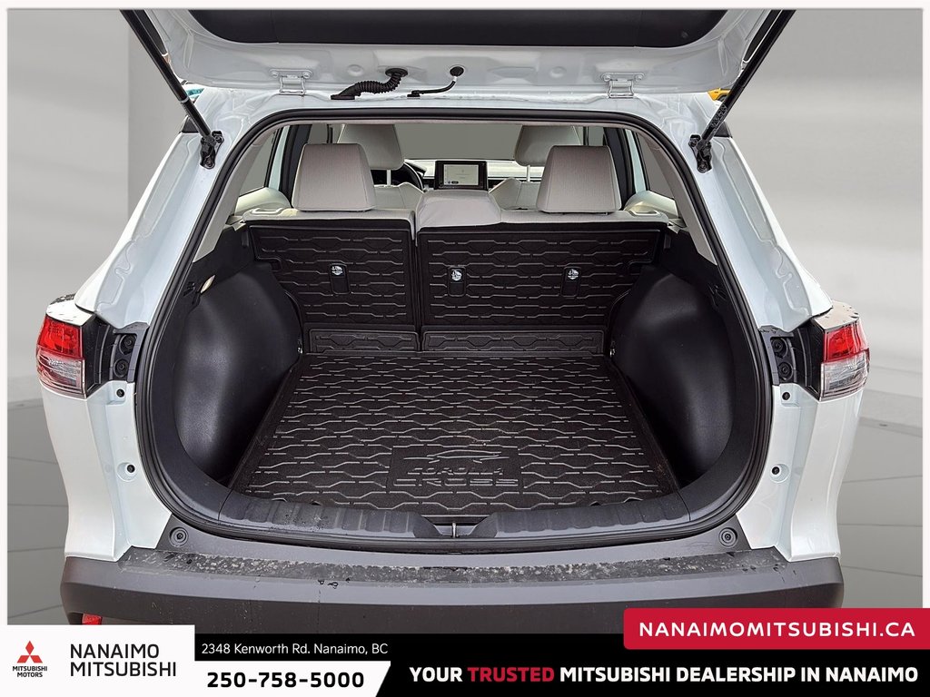 2026 Toyota Corolla Cross L-6