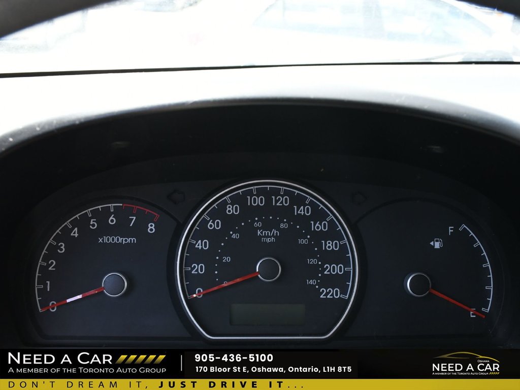 2010 Hyundai Elantra GL in Oshawa, Ontario - 15 - w1024h768px