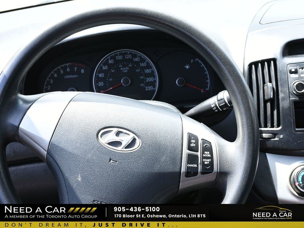 2010 Hyundai Elantra GL in Oshawa, Ontario - 13 - w1024h768px